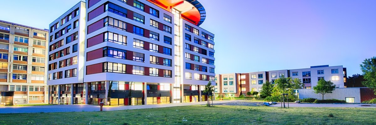 Außenansicht vom Rhein-Maas Klinikum