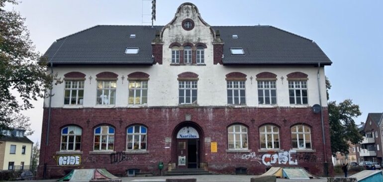 Altes Schulgebäude