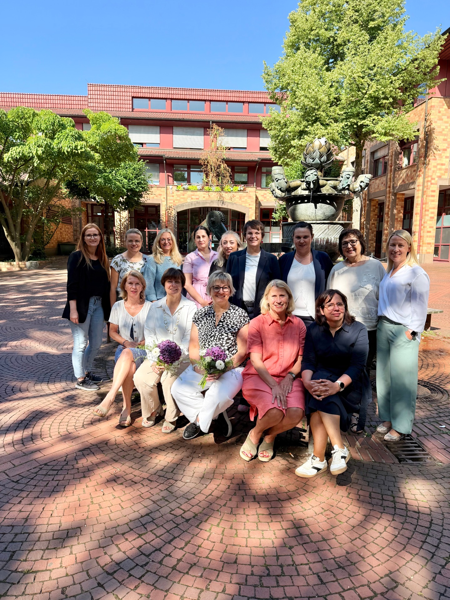 Teilnehmerinnen des Treffens.