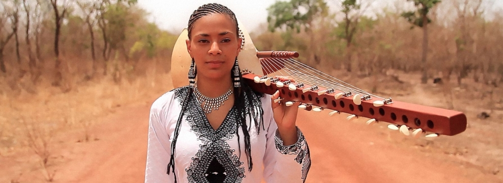 SONA JOBARTEH – Die Stimme Gambias