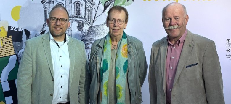 Hans-Josef Bülles von der Deutsch-Italienischen Freundschaftsgesellschaft und Ellen Thielen-Vafaie von der Deutsch-Französischen Gesellschaft Würselen