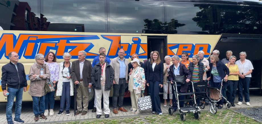 Alle Teilnehmer der geführten Bustour