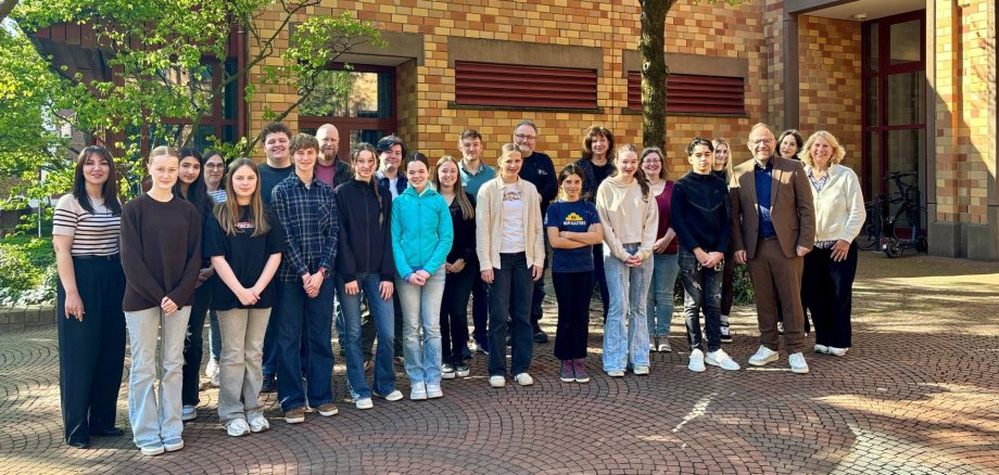 50 Jugendliche entdecken vielfältige Berufe in der Stadtverwaltung