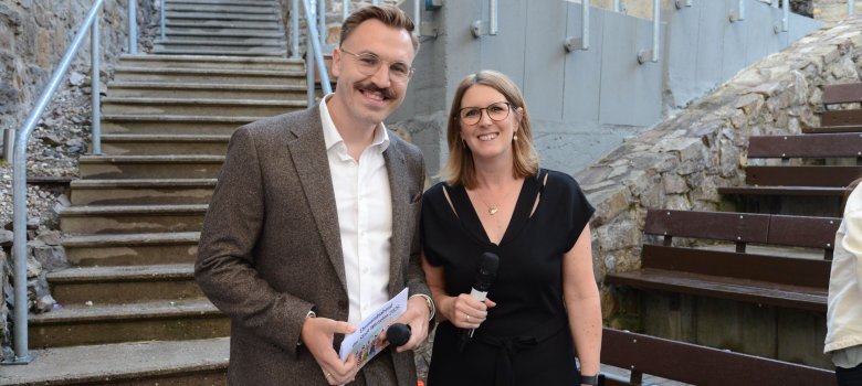 Ben Beckers und Miriam Stickelmann – das Moderatorenteam des Abends Ben Beckers und Miriam Stickelmann – das Moderatorenteam des Abends