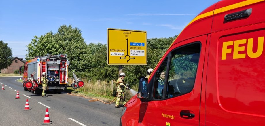 Flächenbrand an der Bundesstraße B 57 Flächenbrand an der Bundesstraße B 57
