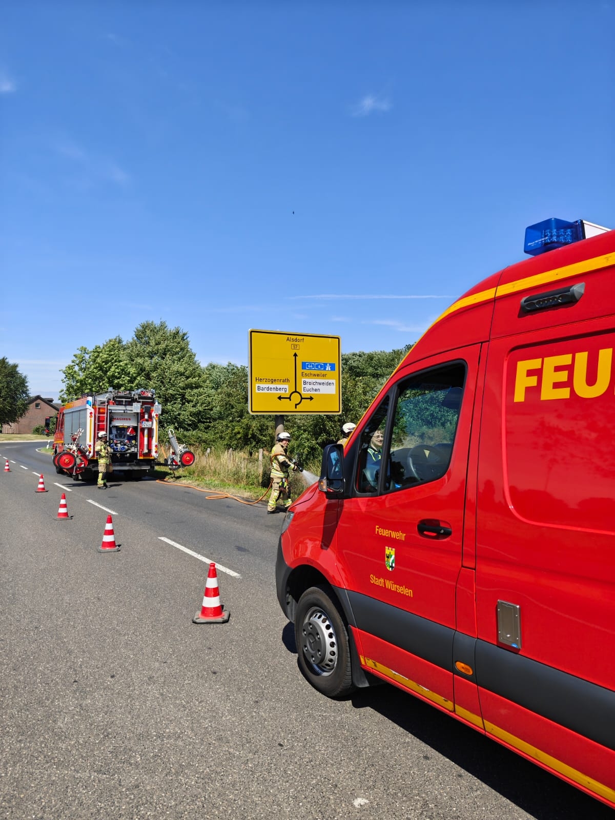 Flächenbrand an der Bundesstraße B 57 Flächenbrand an der Bundesstraße B 57