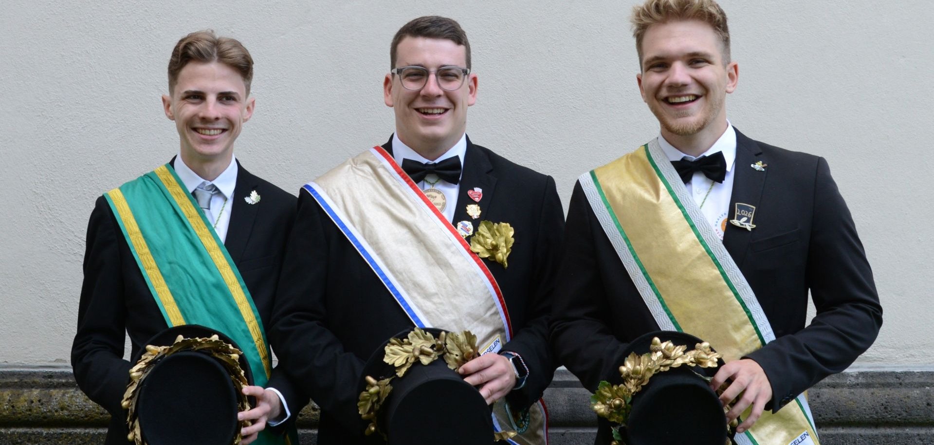 Großer Festumzug am Kirmessonntag Großer Festumzug am Kirmessonntag