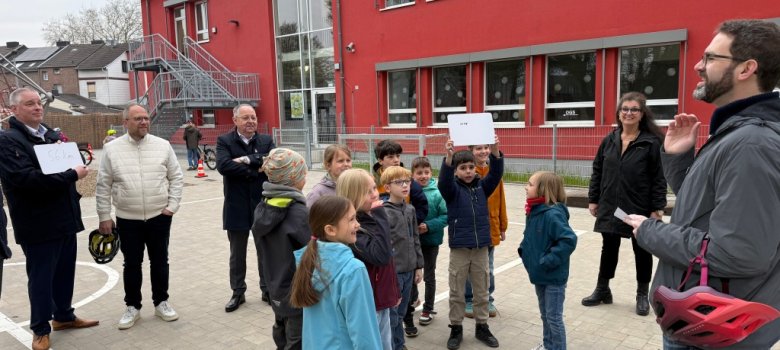 Das Quiz wurde moderiert vom Würselener Mobilitätsmanager Fabian Onkels.