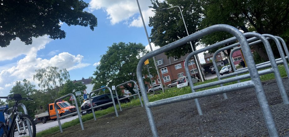 Neue Fahrradstellplätze an der Gesamtschule Würselen.