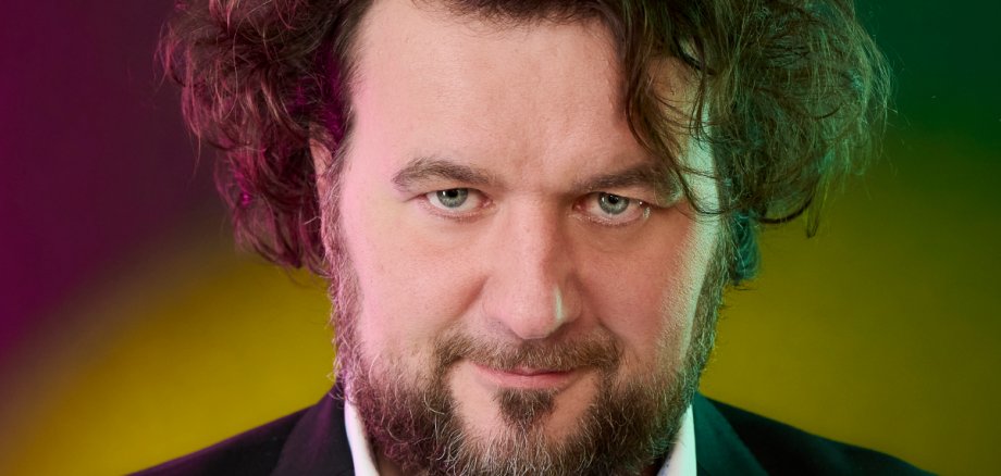 Götz Frittrang: Stand-up-Comedy zwischen Alltag und Absurdität Götz Frittrang: Stand-up-Comedy zwischen Alltag und Absurdität
